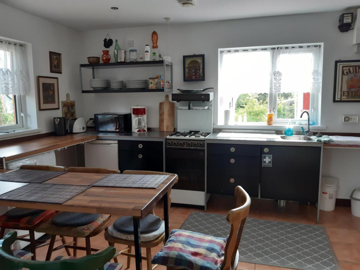 Back2Roots - Beautifully Restored Cottage, Doochary Zewnętrze zdjęcie